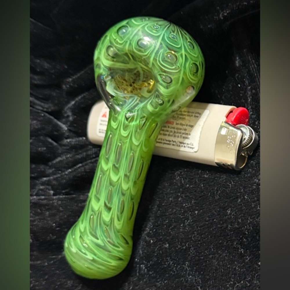 😶‍🌫️🫠 Beautiful Green Glass Smoky Tool For Herb Flower 420Fun